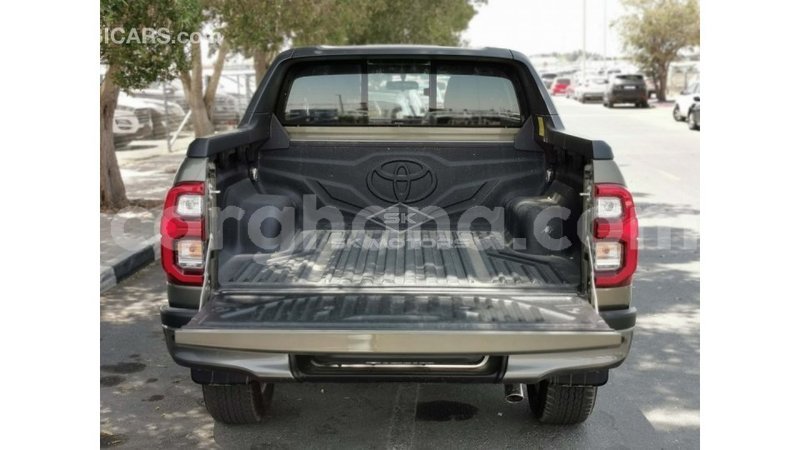 Big with watermark toyota hiace ashanti import dubai 39196