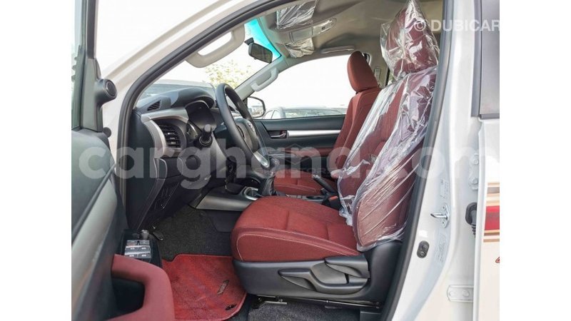 Big with watermark toyota hiace ashanti import dubai 39197