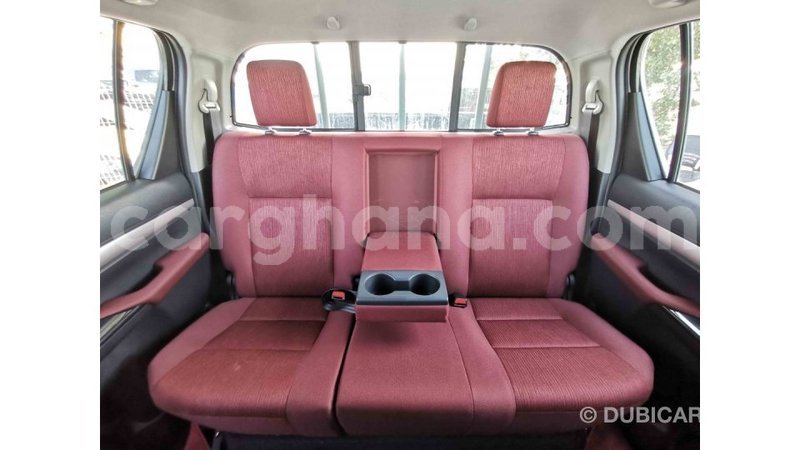 Big with watermark toyota hiace ashanti import dubai 39197