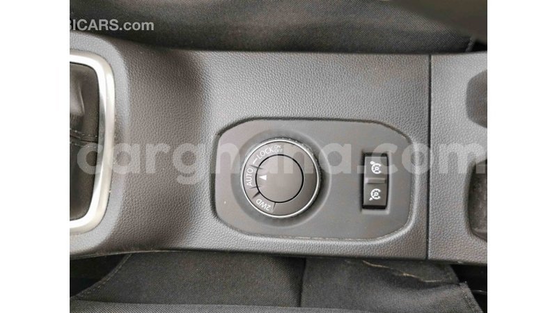 Big with watermark renault duster ashanti import dubai 39207