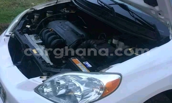 Ra Àlòkù Toyota Matrix funfun Ọkọ̀ in Accra ni Greater Accra Ra Àlòkù Toyota Matrix funfun Ọkọ̀ in Accra ni Greater Accra