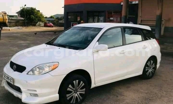 Ra Àlòkù Toyota Matrix funfun Ọkọ̀ in Accra ni Greater Accra Ra Àlòkù Toyota Matrix funfun Ọkọ̀ in Accra ni Greater Accra