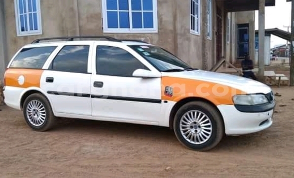 Ra Àlòkù Opel Astra Miiran Ọkọ̀ in Accra ni Greater Accra Ra Àlòkù Opel Astra Miiran Ọkọ̀ in Accra ni Greater Accra