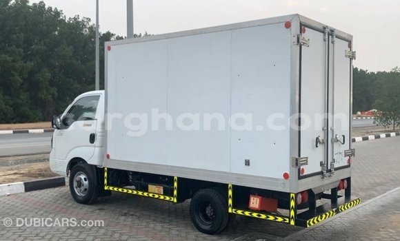 Buy Import Kia Rio White Car in Import - Dubai in Ashanti Buy Import Kia Rio White Car in Import - Dubai in Ashanti