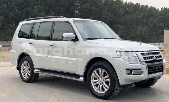 Ra Imported Mitsubishi Pajero funfun Ọkọ̀ in Import - Dubai ni Ashanti Ra Imported Mitsubishi Pajero funfun Ọkọ̀ in Import - Dubai ni Ashanti