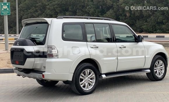 Ra Imported Mitsubishi Pajero funfun Ọkọ̀ in Import - Dubai ni Ashanti Ra Imported Mitsubishi Pajero funfun Ọkọ̀ in Import - Dubai ni Ashanti