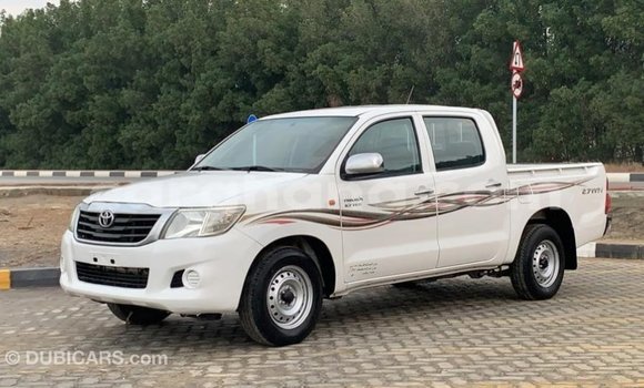 Ra Imported Toyota Hilux funfun Ọkọ̀ in Import - Dubai ni Ashanti Ra Imported Toyota Hilux funfun Ọkọ̀ in Import - Dubai ni Ashanti