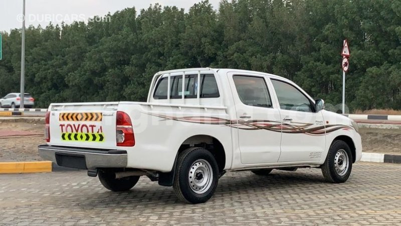 Big with watermark toyota hilux ashanti import dubai 39272