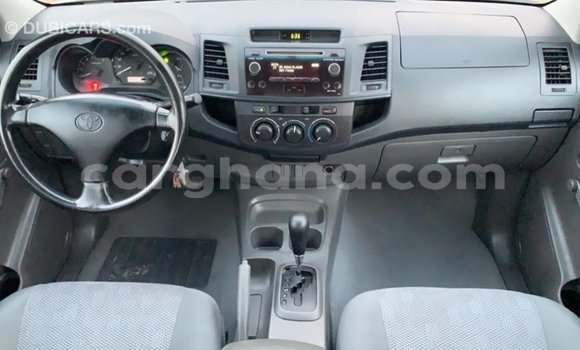 Ra Imported Toyota Hilux funfun Ọkọ̀ in Import - Dubai ni Ashanti Ra Imported Toyota Hilux funfun Ọkọ̀ in Import - Dubai ni Ashanti
