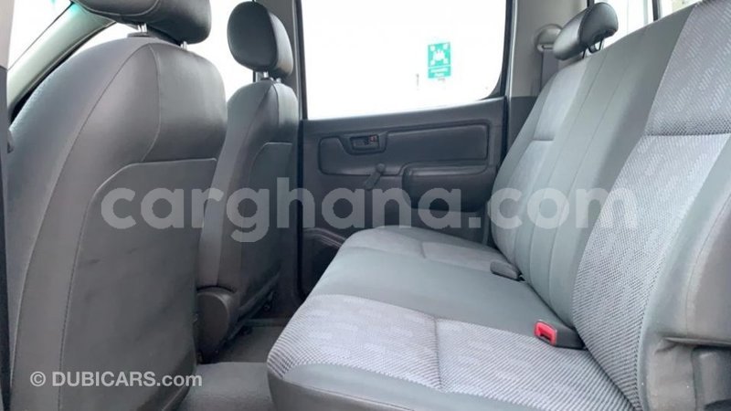 Big with watermark toyota hilux ashanti import dubai 39272