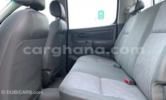 Ra Imported Toyota Hilux funfun Ọkọ̀ in Import - Dubai ni Ashanti Ra Imported Toyota Hilux funfun Ọkọ̀ in Import - Dubai ni Ashanti