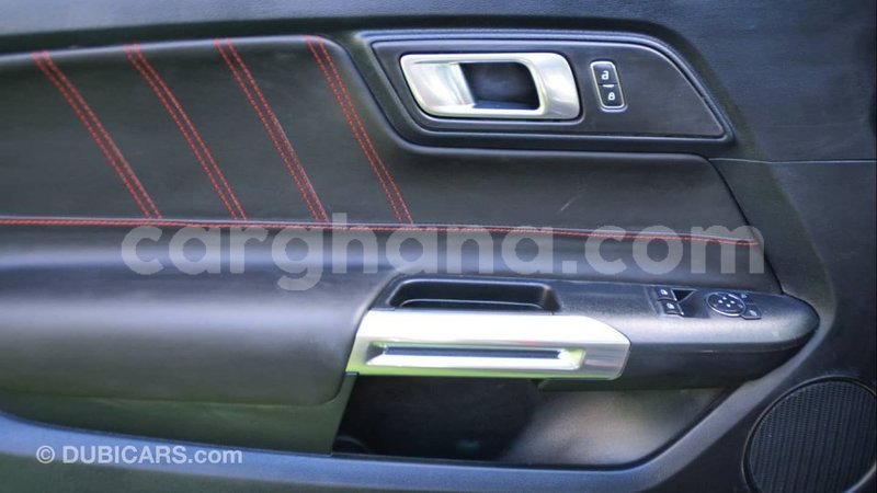 Big with watermark ford mustang ashanti import dubai 39273