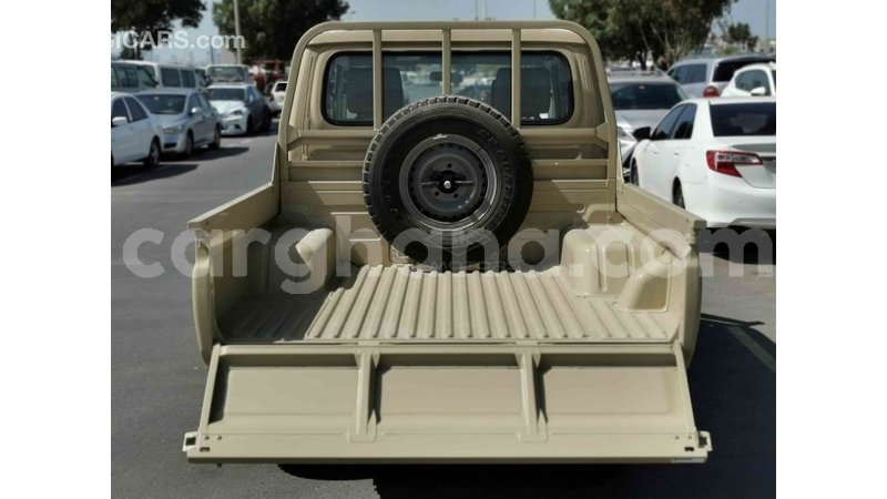 Big with watermark toyota land cruiser ashanti import dubai 39279