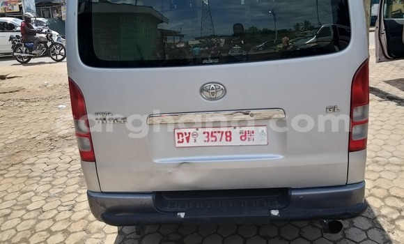 Ra Àlòkù Toyota Hiace Silver Ọkọ̀ in Accra ni Greater Accra Ra Àlòkù Toyota Hiace Silver Ọkọ̀ in Accra ni Greater Accra