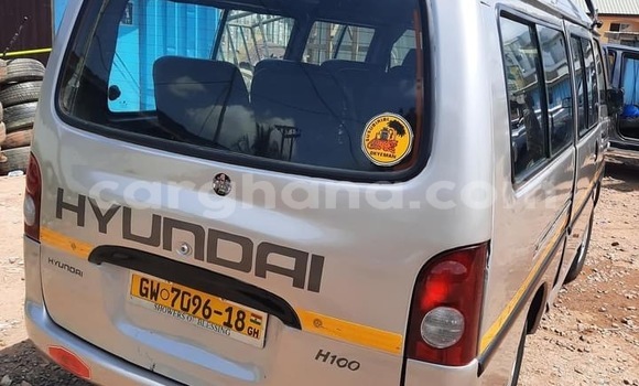 Ra Àlòkù Hyundai H1 funfun Ọkọ̀ in Sekondi–Takoradi Metropolitan ni Oorun