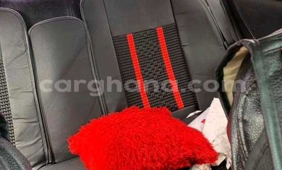 Ra Àlòkù Toyota Corolla funfun Ọkọ̀ in Accra ni Greater Accra Ra Àlòkù Toyota Corolla funfun Ọkọ̀ in Accra ni Greater Accra