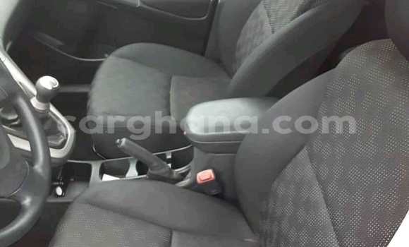 Ra Àlòkù Pontiac Vibe Red Ọkọ̀ in Accra ni Greater Accra Ra Àlòkù Pontiac Vibe Red Ọkọ̀ in Accra ni Greater Accra