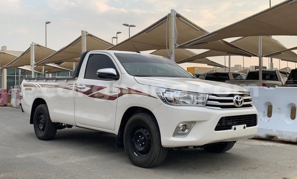 Ra Imported Toyota Hilux funfun Ọkọ̀ in Import - Dubai ni Ashanti Ra Imported Toyota Hilux funfun Ọkọ̀ in Import - Dubai ni Ashanti