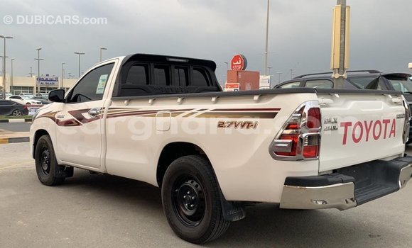 Ra Imported Toyota Hilux funfun Ọkọ̀ in Import - Dubai ni Ashanti Ra Imported Toyota Hilux funfun Ọkọ̀ in Import - Dubai ni Ashanti