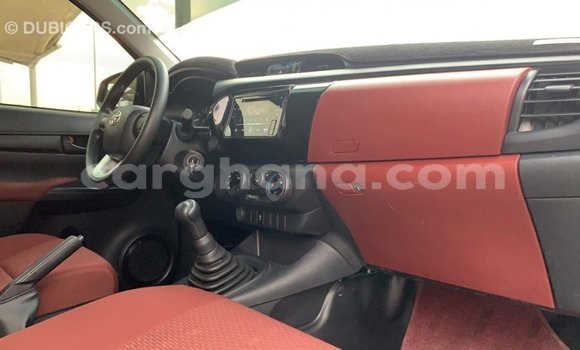 Ra Imported Toyota Hilux funfun Ọkọ̀ in Import - Dubai ni Ashanti Ra Imported Toyota Hilux funfun Ọkọ̀ in Import - Dubai ni Ashanti