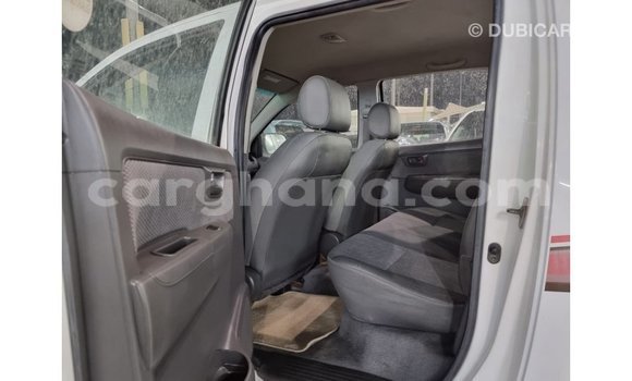 Ra Imported Toyota Hilux funfun Ọkọ̀ in Import - Dubai ni Ashanti Ra Imported Toyota Hilux funfun Ọkọ̀ in Import - Dubai ni Ashanti