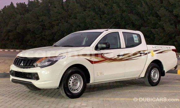 Ra Imported Mitsubishi L200 funfun Ọkọ̀ in Import - Dubai ni Ashanti Ra Imported Mitsubishi L200 funfun Ọkọ̀ in Import - Dubai ni Ashanti