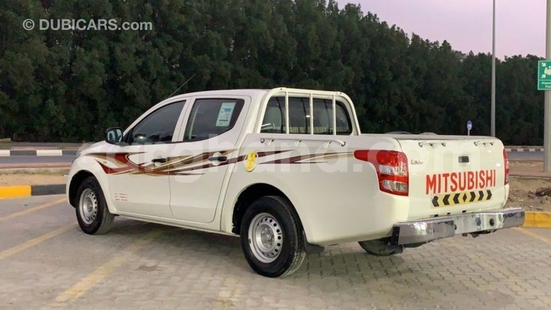 Big with watermark mitsubishi l200 ashanti import dubai 39308