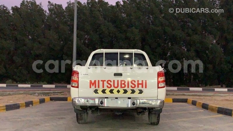 Big with watermark mitsubishi l200 ashanti import dubai 39308