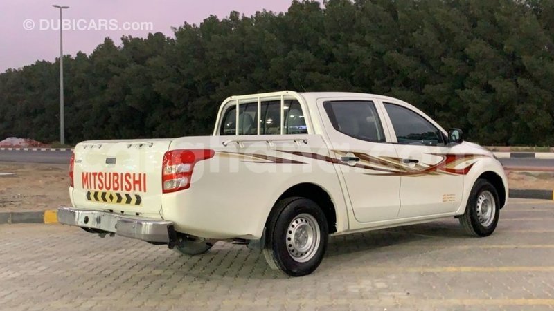 Big with watermark mitsubishi l200 ashanti import dubai 39308