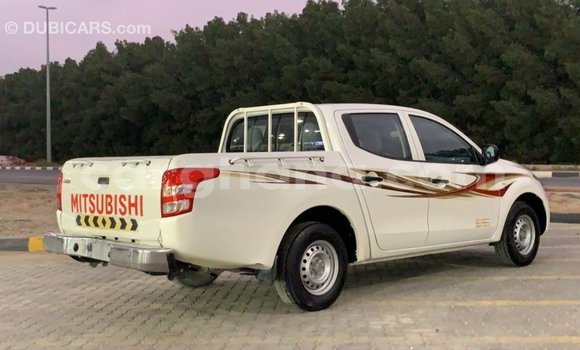 Ra Imported Mitsubishi L200 funfun Ọkọ̀ in Import - Dubai ni Ashanti Ra Imported Mitsubishi L200 funfun Ọkọ̀ in Import - Dubai ni Ashanti