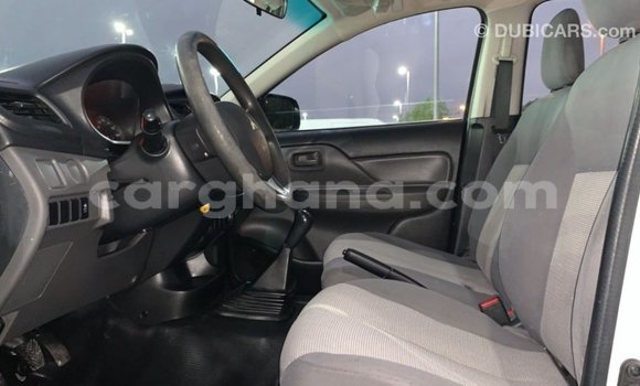 Ra Imported Mitsubishi L200 funfun Ọkọ̀ in Import - Dubai ni Ashanti Ra Imported Mitsubishi L200 funfun Ọkọ̀ in Import - Dubai ni Ashanti