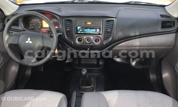 Ra Imported Mitsubishi L200 funfun Ọkọ̀ in Import - Dubai ni Ashanti Ra Imported Mitsubishi L200 funfun Ọkọ̀ in Import - Dubai ni Ashanti