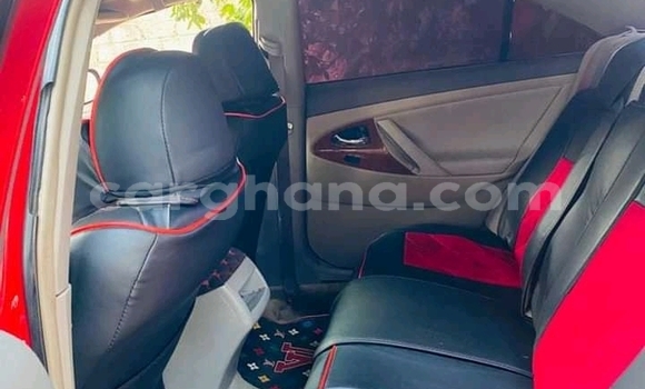 Ra Àlòkù Toyota Camry Blue Ọkọ̀ in Berekum ni Brong-Ahafo Ra Àlòkù Toyota Camry Blue Ọkọ̀ in Berekum ni Brong-Ahafo