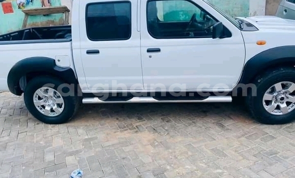 Buy Used Nissan Hardbody White Car in Accra in Greater Accra Buy Used Nissan Hardbody White Car in Accra in Greater Accra