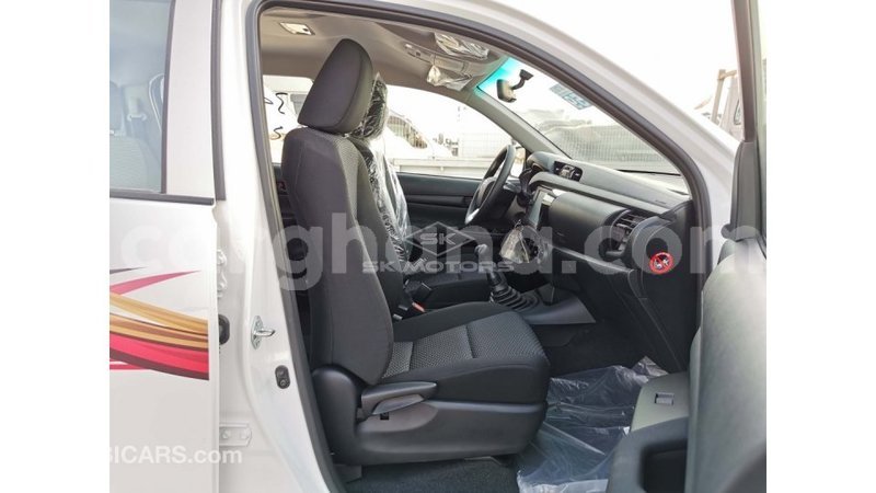 Big with watermark toyota hilux ashanti import dubai 39351