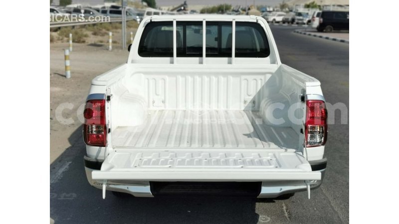 Big with watermark toyota hilux ashanti import dubai 39351