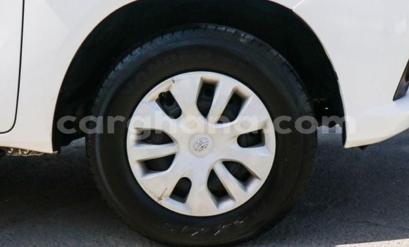 Buy Used Hyundai Santa Fe White Car in Sekondi–Takoradi Metropolitan in Western Buy Used Hyundai Santa Fe White Car in Sekondi–Takoradi Metropolitan in Western