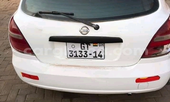 Ra Àlòkù Nissan Cedric funfun Ọkọ̀ in Berekum ni Brong-Ahafo