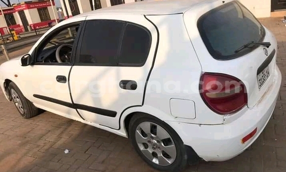 Ra Àlòkù Nissan Cedric funfun Ọkọ̀ in Berekum ni Brong-Ahafo Ra Àlòkù Nissan Cedric funfun Ọkọ̀ in Berekum ni Brong-Ahafo