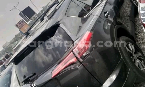 Ra Àlòkù Toyota RAV4 Miiran Ọkọ̀ in Accra ni Greater Accra Ra Àlòkù Toyota RAV4 Miiran Ọkọ̀ in Accra ni Greater Accra