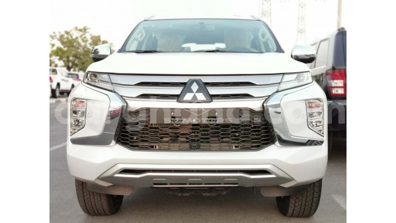 Big with watermark mitsubishi montero ashanti import dubai 39387