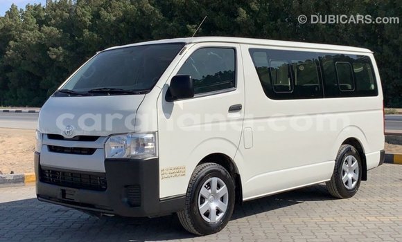 Ra Imported Toyota Hiace funfun Ọkọ̀ in Import - Dubai ni Ashanti Ra Imported Toyota Hiace funfun Ọkọ̀ in Import - Dubai ni Ashanti