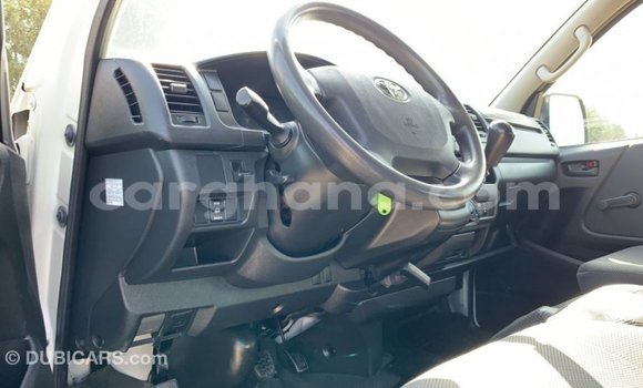 Ra Imported Toyota Hiace funfun Ọkọ̀ in Import - Dubai ni Ashanti Ra Imported Toyota Hiace funfun Ọkọ̀ in Import - Dubai ni Ashanti
