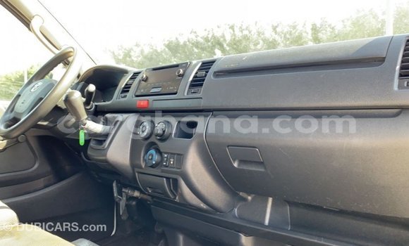 Ra Imported Toyota Hiace funfun Ọkọ̀ in Import - Dubai ni Ashanti Ra Imported Toyota Hiace funfun Ọkọ̀ in Import - Dubai ni Ashanti