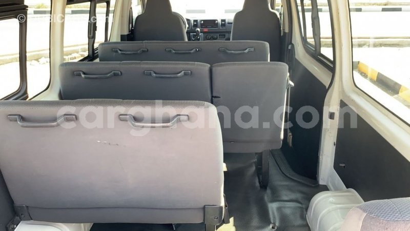 Big with watermark toyota hiace ashanti import dubai 39391