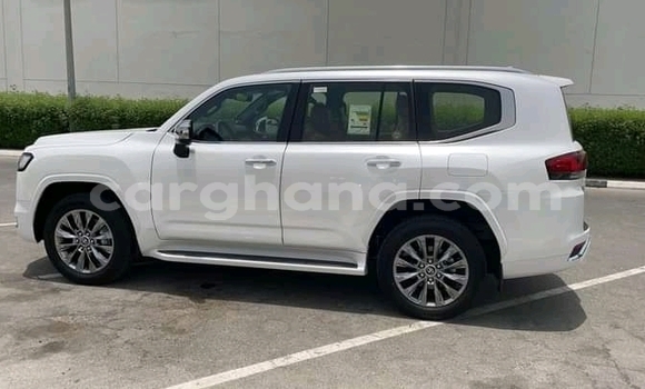 Buy Used Toyota Land Cruiser White Car in Accra in Greater Accra