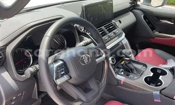 Buy Used Toyota Land Cruiser White Car in Accra in Greater Accra Buy Used Toyota Land Cruiser White Car in Accra in Greater Accra