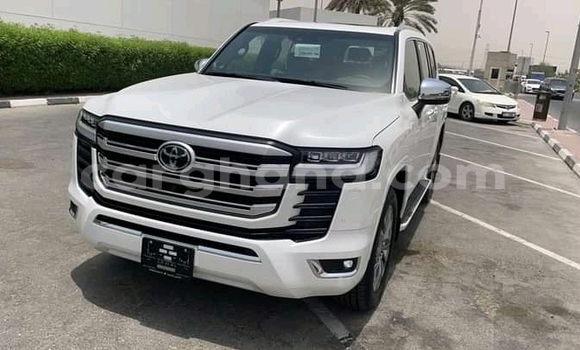 Buy Used Toyota Land Cruiser White Car in Accra in Greater Accra Buy Used Toyota Land Cruiser White Car in Accra in Greater Accra