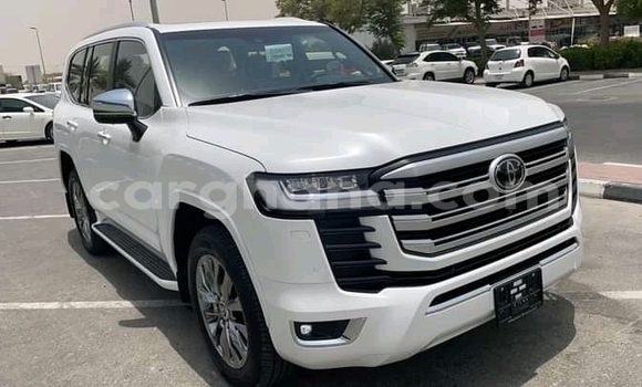 Buy Used Toyota Land Cruiser White Car in Accra in Greater Accra Buy Used Toyota Land Cruiser White Car in Accra in Greater Accra