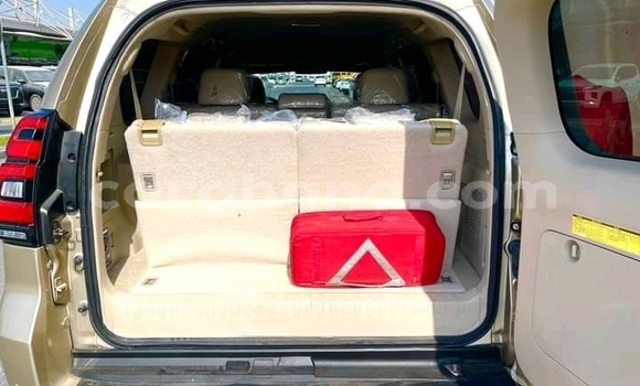 Ra Àlòkù Toyota Prado Miiran Ọkọ̀ in Accra ni Greater Accra Ra Àlòkù Toyota Prado Miiran Ọkọ̀ in Accra ni Greater Accra